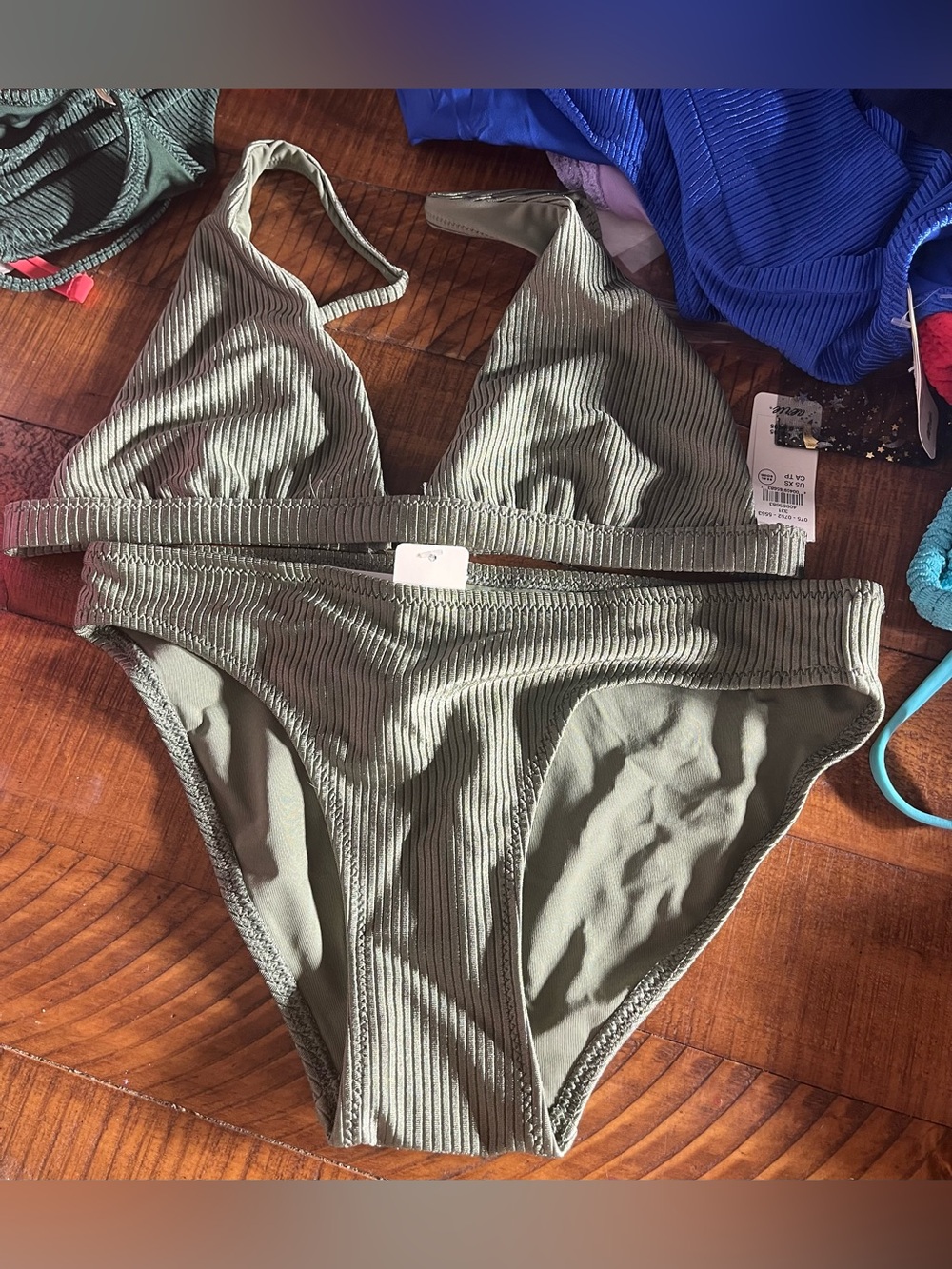 NWT Aerie FULL SET Shine Rib Plunge Bikini Top + Full Coverage Bottom Olive 🫒 - Picture 2 of 4